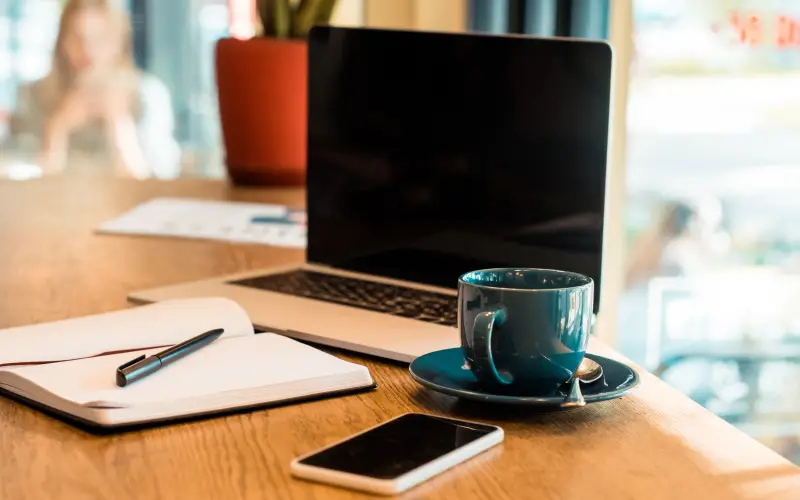 What is your ideal mix <strong><br>of work and holiday?</strong>